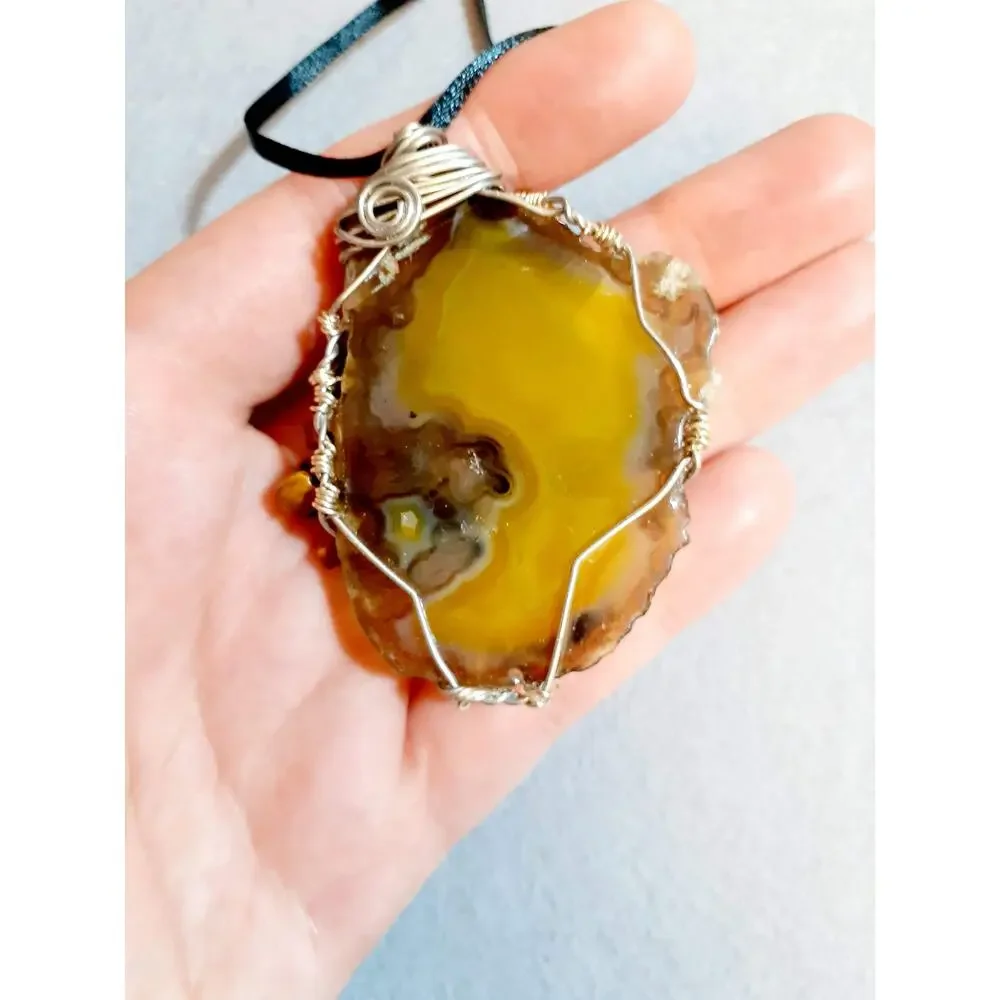 Wire Art Agate Tree of Life Suncatcher with tiger eye beads